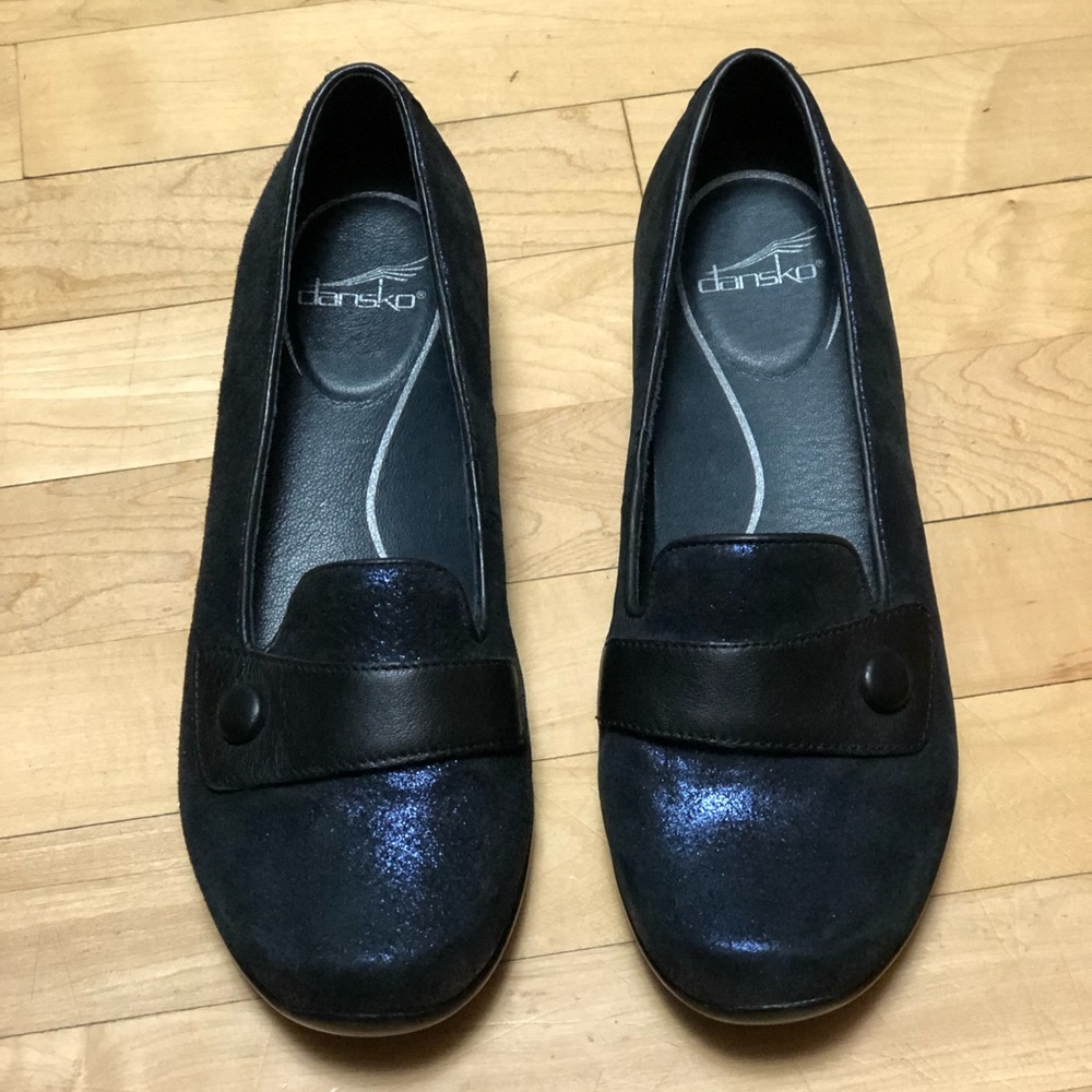 Dansko Women’s Olena Blue Metallic Flats Size 40